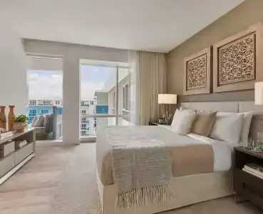 w South Beach - 76