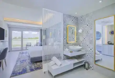 Hilton Skanes Beach - 40