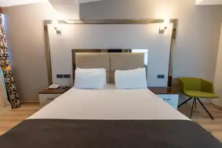 Asia Business Suites - 32