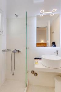 Makis Place - 27
