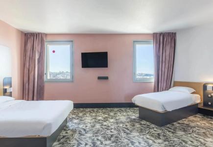 b&b hôTel Marseille Les Ports - 3