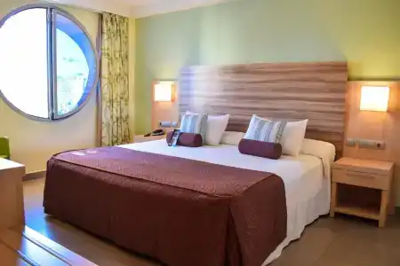 Riviera Beac- Adults Recomended - 51
