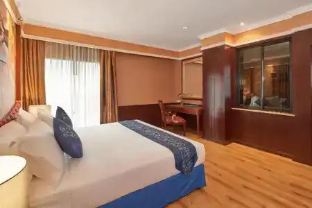 Floral · Dolphin Circle Pattaya - 68