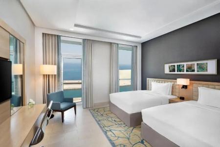 DoubleTree by Hilton Dubai Jumeirah Beach - 9