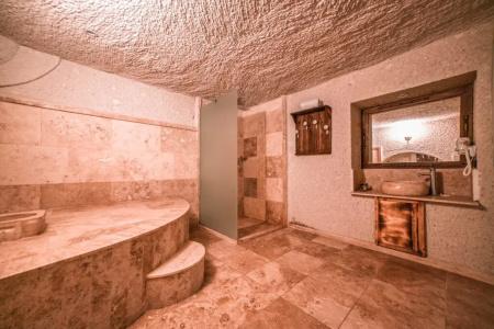 Zeus Cave Suites - 93