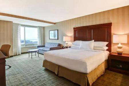 DoubleTree Fallsview & Spa by Hilton - - 42