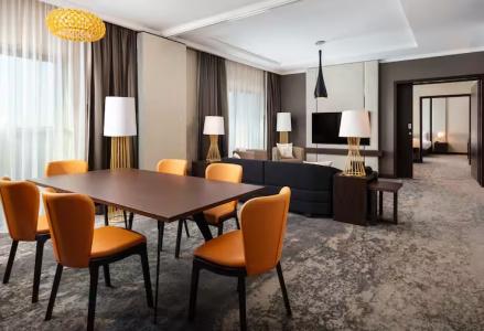 DoubleTree by Hilton Łódź - 56