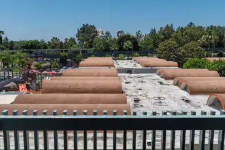 Howard Johnson by Wyndham Anaheim & Water Playground - 70