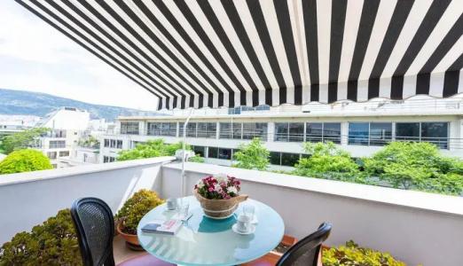 Best Western Plus Embassy - 62