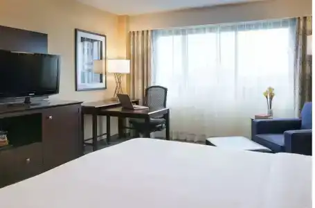 Hilton Nashville Airport - 26
