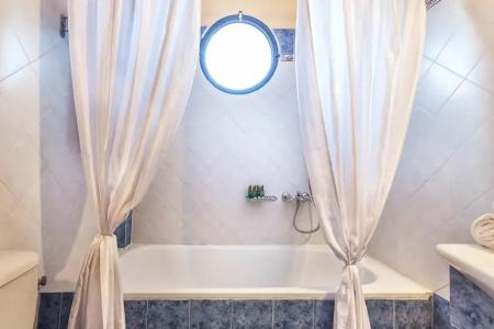 Atrium - 65