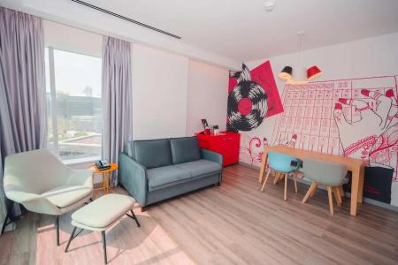 Radisson Red Dubai Silicon Oasis - 49