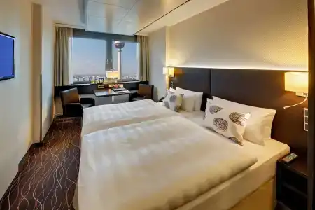 Park Inn by Radisson Berlin Alexanderplatz - 62