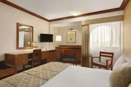 Ramada by Wyndham Bahrain - 10