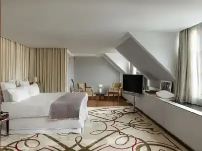 Hôtel Le Royal Monceau Raffles Paris - 75