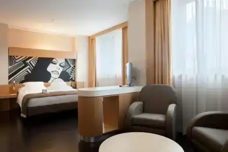 Crowne Plaza Milan City, An Ihg - 12