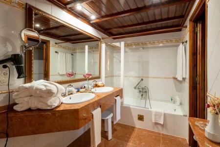 Rigat Park & Spa - 79