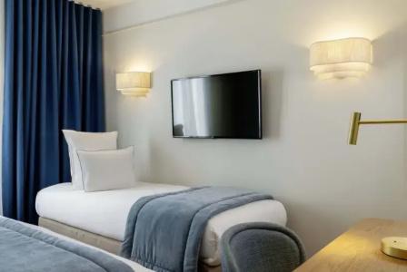 Hôtel Le Cardinal by Happyculture - 37