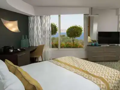 Dan Eilat - 44