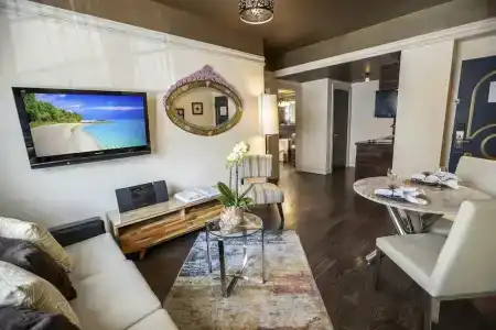 Riviera Suites - 73