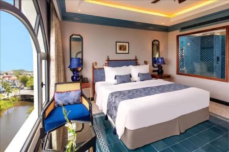 Silk Path Grand Hue - 76