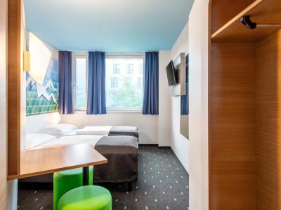 B&B Rosenheim - 43