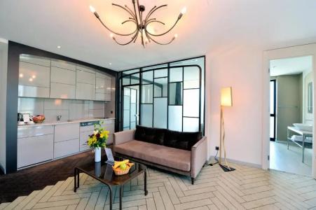 Upsuites - 56