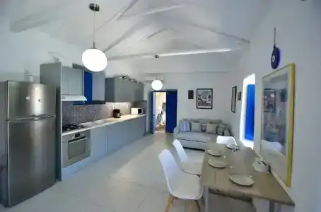 Douskos Guesthouse - 187