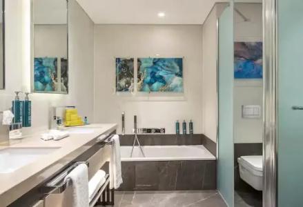 Doubletree By Hilton - 40