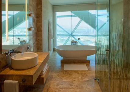 Hyatt Capital Gate Abu Dhabi - 15