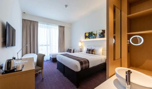 Premier Inn Dubai Dragon Mart - 45