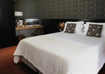 Suites 1478 - 31