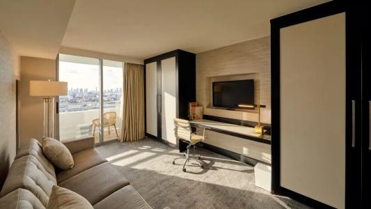 Loews Miami Beach - 72