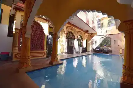 Umaid Mahal - A Heritage Style Boutique - 12