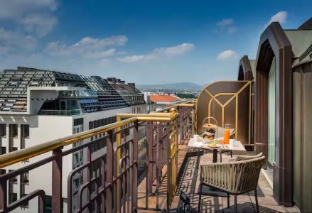 Hilton Vienna Plaza - 56
