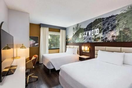Hilton Garden Inn Los Angeles / Hollywood - 17