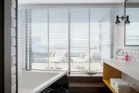 Moxy Lisbon City - 70