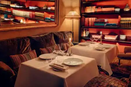 Le Pavillon de la Reine & Spa - Small Luxurys of the World - 29