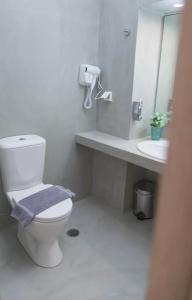Douskos Guesthouse - 142