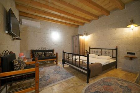 View Cave - 107