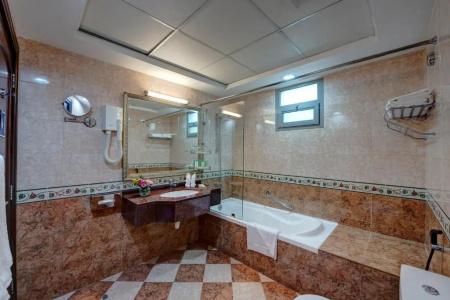Howard Johnson Plaza by Wyndham Dubai Deira - 50