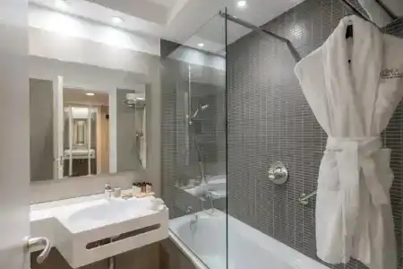 Crowne Plaza Rome St. Peter's, an IHG - 10