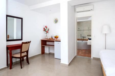 Arlene Boutique - 12