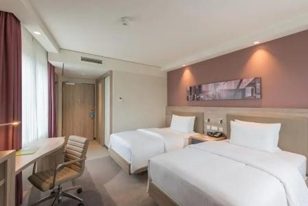 Hampton By Hilton Frankfurt City Centre East - 7