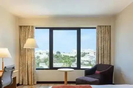 Crowne Plaza MUSCAT by IHG - 11