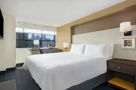 Holiday Inn Downtown Centre By Ihg - 25