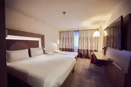 Novotel Manchester Centre - 12