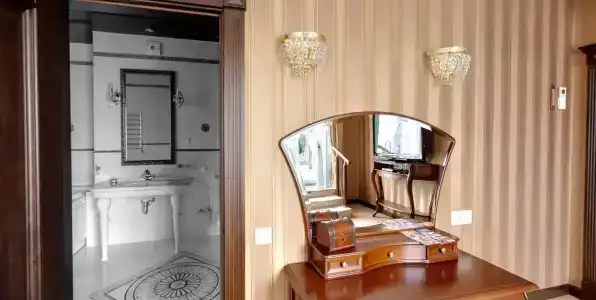 Замковый - 52