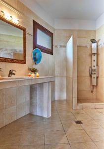 Toroni Blue Sea - 46
