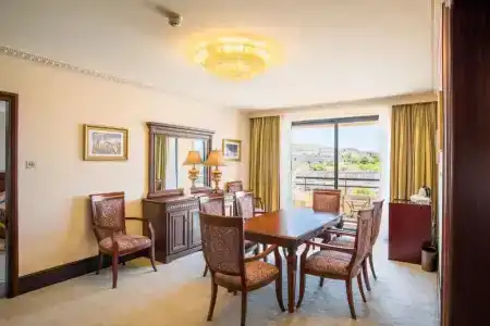 Grand Excelsior - 99
